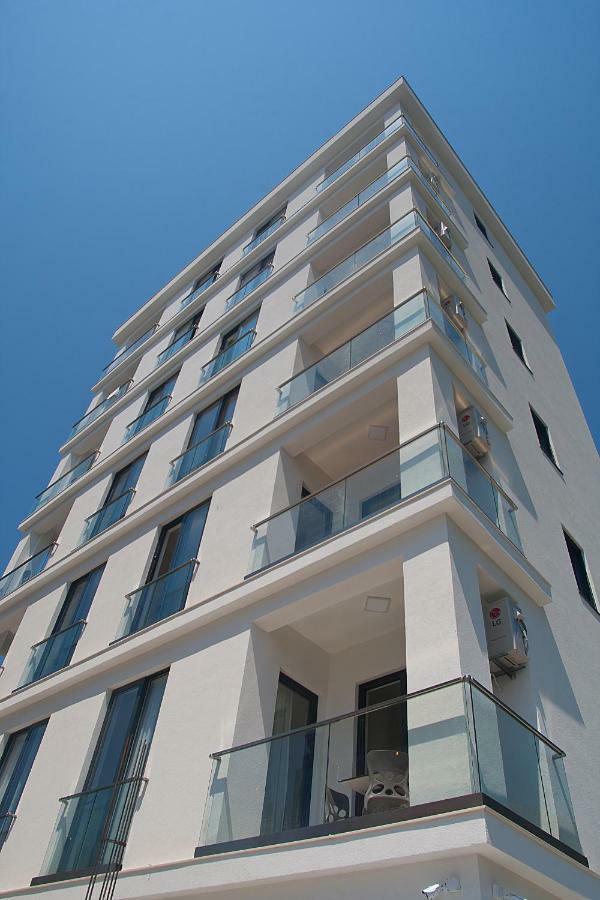 Mariner 602 Appartement Sutomore Buitenkant foto