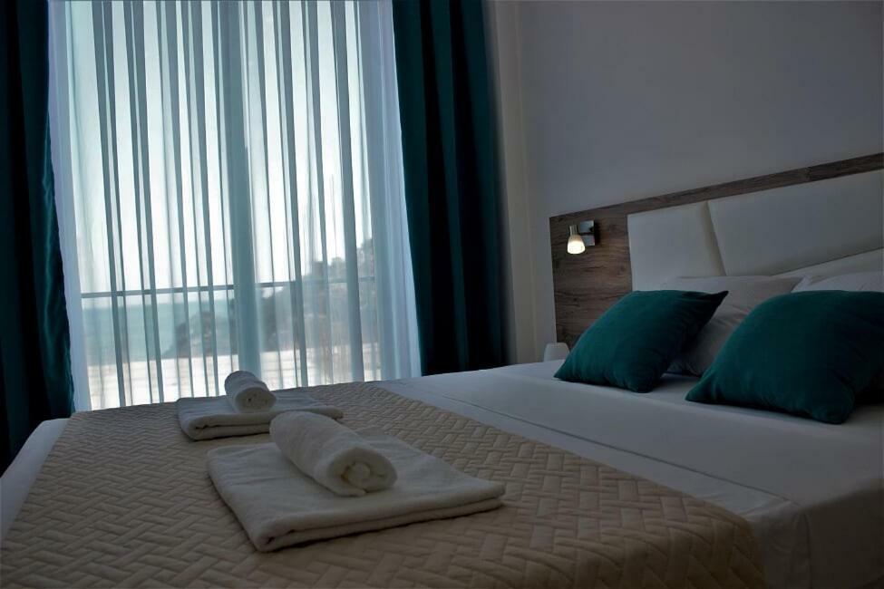 Mariner 602 Appartement Sutomore Buitenkant foto