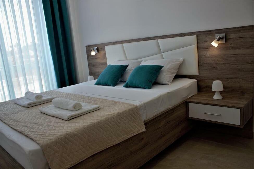 Mariner 602 Appartement Sutomore Buitenkant foto